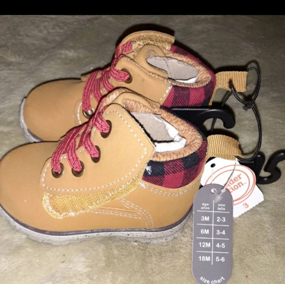 Wonder Nation boots - Picture 4 of 4